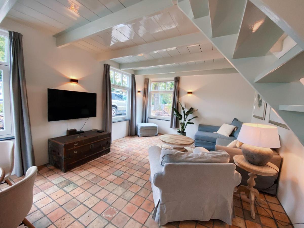 Cozy Historical Cottage Wassenaar Exterior photo